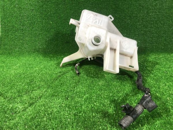 TOYOTA トヨタ ヴェルファイア 2.4Z ANH20W ウォッシャータンク WIPER WATER TANK ID:1490拍卖