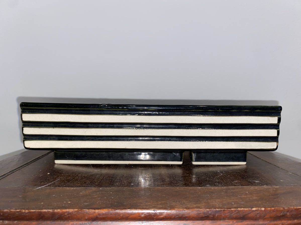 花器 生花 白 黒 模様 長方 花材 花 園芸 ガーデニング 鉢 陶器鉢拍卖