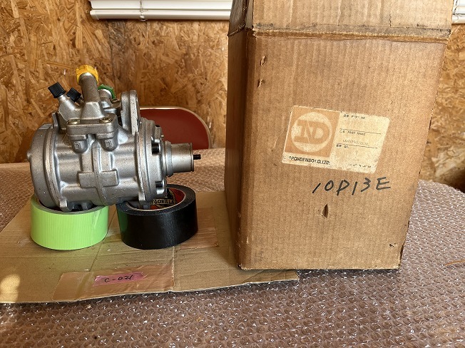 日本電装 デンソー エアコンコンプレッサー 10P13E 047200-2592 R-12 新品保管品 管理№C-021拍卖