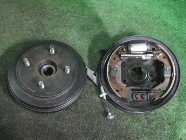 【A55582】 アルトラパン HE22S 右 リアブレーキドラムAssy拍卖