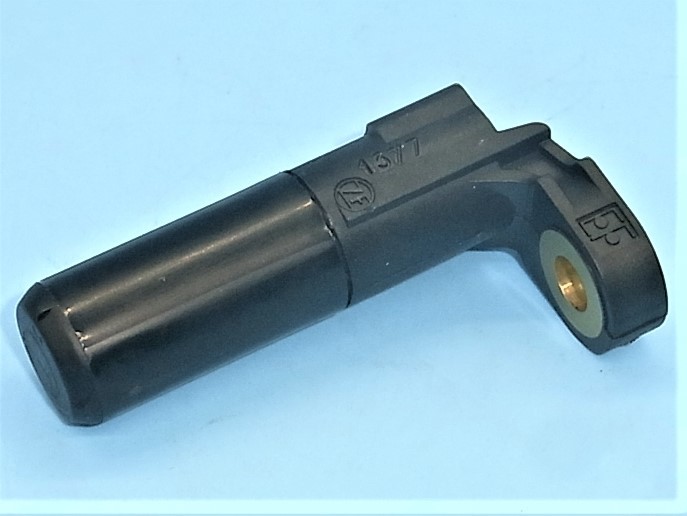 アウディ. A4 スピードセンサー【0501314432】トランスミッションスピードセンサー Audi A6 A8 S4等にも拍卖