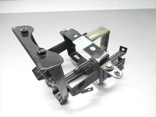 G1R5-0125 ホンダ リード110 バッテリーボックス 純正 【JF19-110~ NHX110WH9 動画有】拍卖