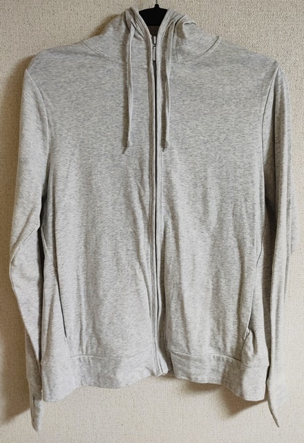 XLサイズ UNIQLO ユニクロ 長袖 フード パーカー フルジップ 袖指穴開き 薄いグレー拍卖