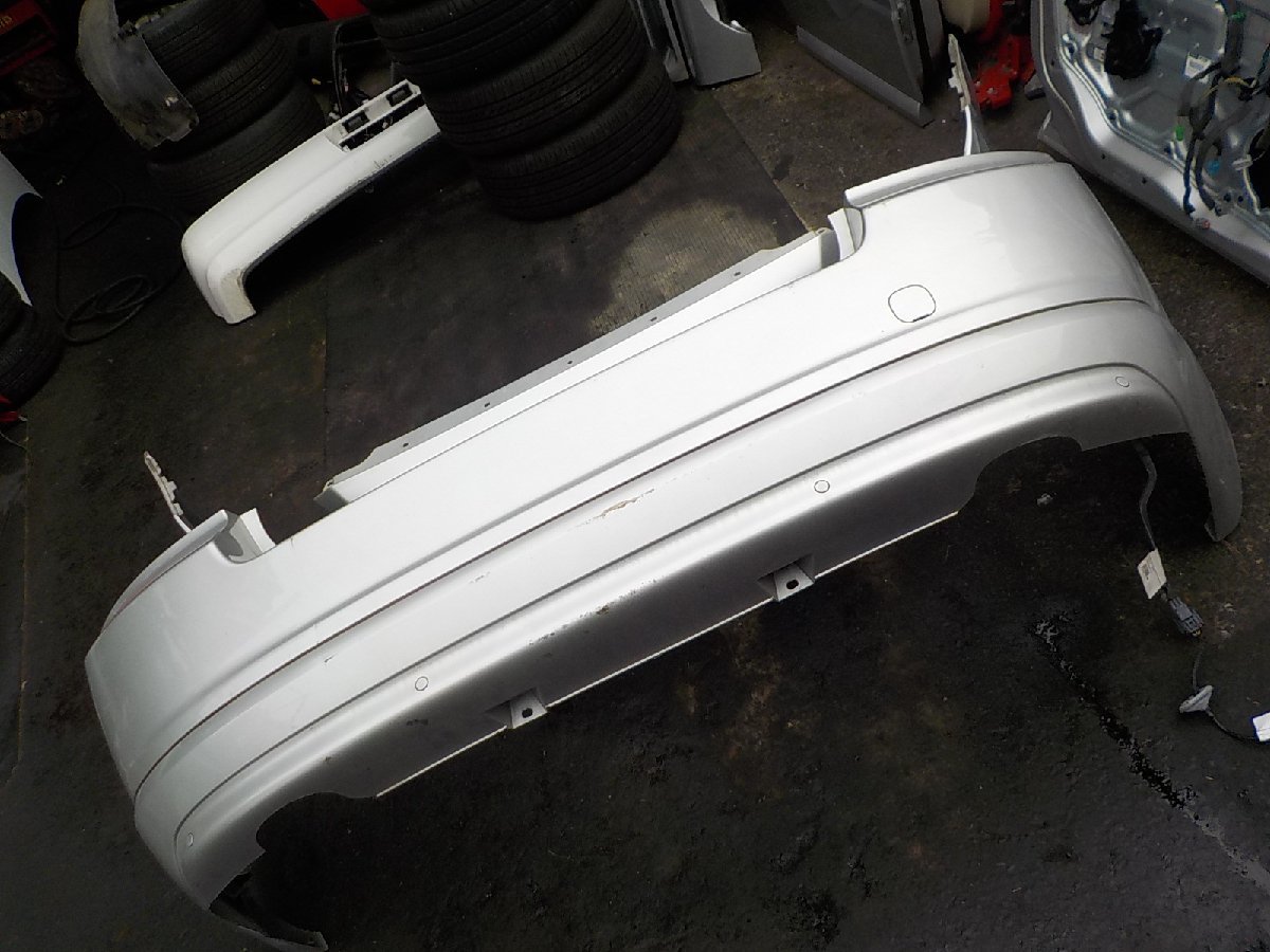 ボルボ S80 AB 純正 リアバンパー センサー付き 送料はシステム上 無料 と表示されますが西濃着払い発送です拍卖