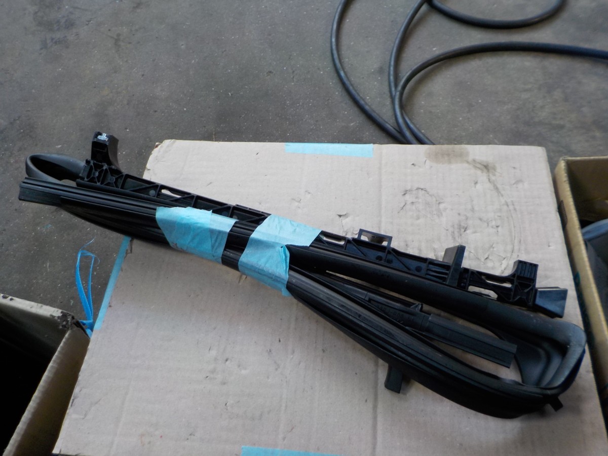 フレアワゴン MM53S/スペーシアMK53S 純正 スライドドアガラスライン 左拍卖