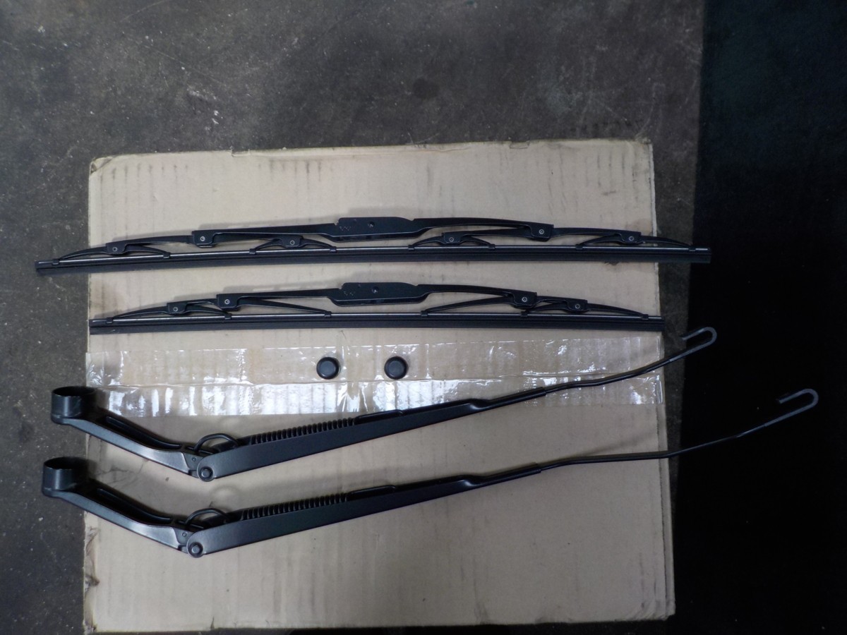 スペーシア MK42S 純正 フロント ワイパー 左右セット拍卖
