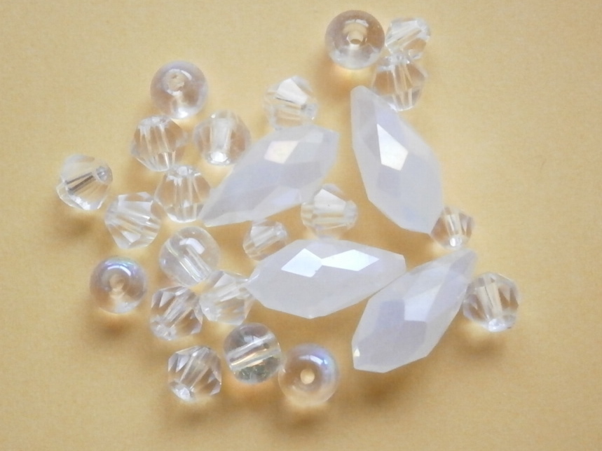 ガラスビーズ★シズク★ホワイト系★1拍卖