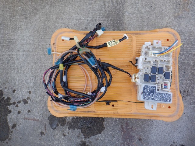 HD957 ekスペースカスタム B11A 純正 室内 ヒューズボックス 41193拍卖