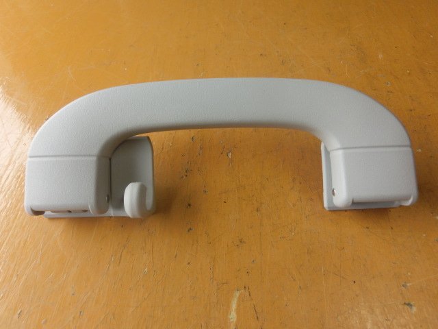 後期 B180 アシスト グリップ 1個 平成22年 CBA-245232 リア W245 Bクラス 6.9万km 拍卖