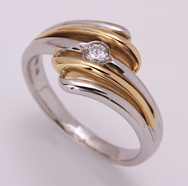 《質屋出品》Pt900/k18★天然ダイアモンド0.12ctデザインリング#21★C-5829拍卖