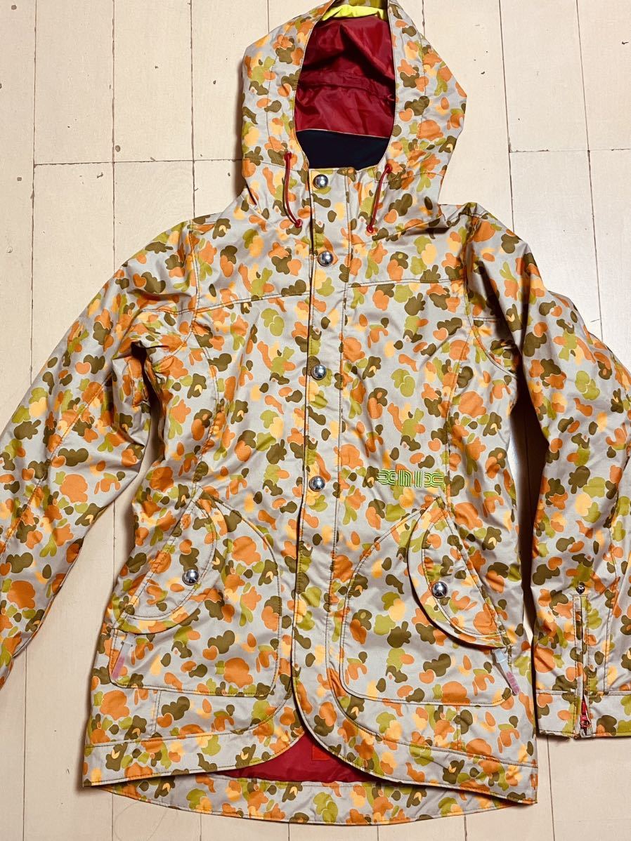 スノーボードスキーウェアジャケット XNIX ウェア レディース女性 S-M エックスニックスフェニックスバートン拍卖