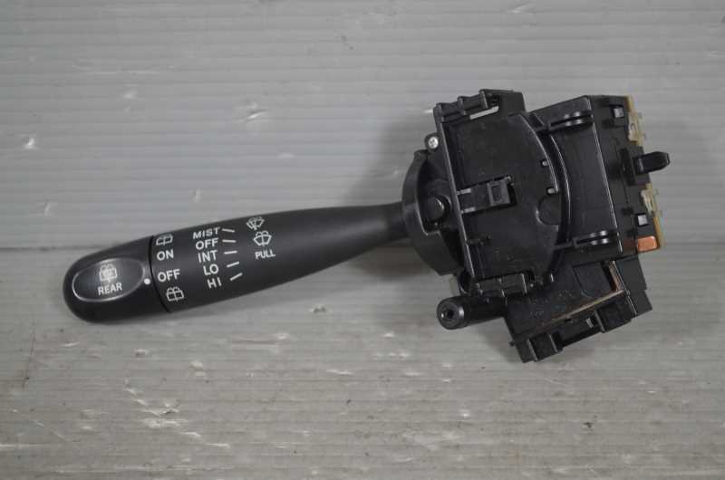 ムーヴ カスタム ターボ 前期(L175S) 純正 破損無 取付OK 動作保証 ワイパースイッチ 間欠付 / 84652-B2010 k068829拍卖