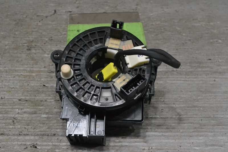 リーフ 前期(ZE0) 純正 良品 取付OK 動作保証 スパイラルケーブル / B5554-1EL0A k068916拍卖