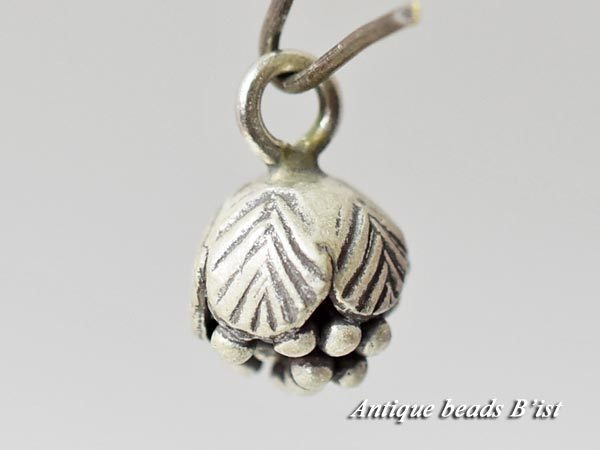 ●わくわく とんぼ玉★得割! カレンシルバーフラワーモチーフチャームD Silver925 銀【T16003D】拍卖