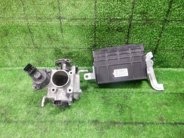 ステラ ABA-RN2 スロットルボディ カスタムRS 4WD 41A 16539KA340拍卖