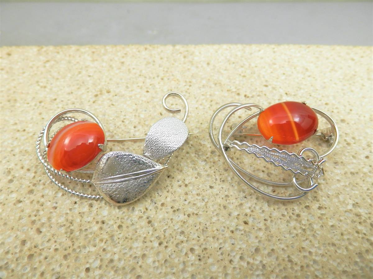 天然瑪瑙石 縞模様入ブローチ等 2個 約15g 現状品 売り切り拍卖