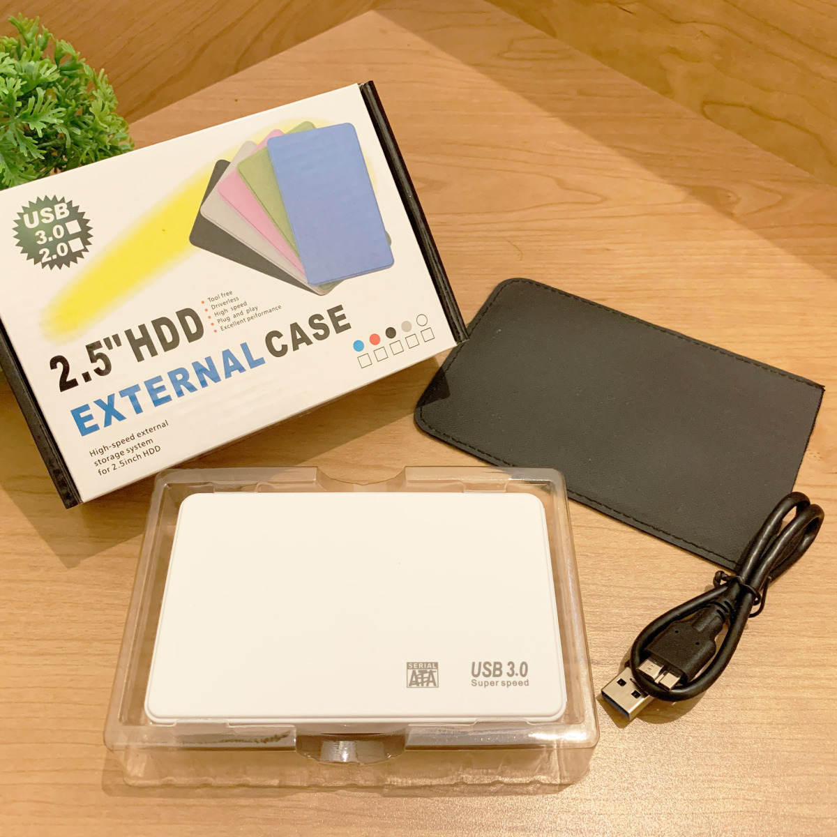 【USB 3.0 接続】化粧箱入り 2.5インチ HDD/SSD ケース USB 3.0 接続 SATA ハードディスクケース 4TBまで 工具不要 【白】拍卖