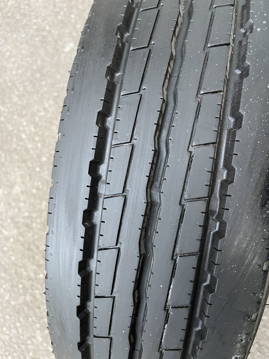 205/70R16 サマータイヤ LT 111/109L 12PR 205/70-16 205-70-16 YOKOHAMA LT151R 2014年製 1本拍卖