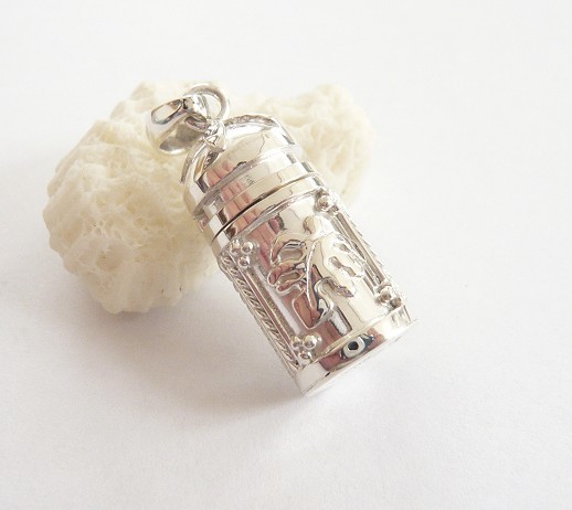 ★ 即決 SV925 アロマペンダント ハワイアン モンステラ 両面柄入M3拍卖