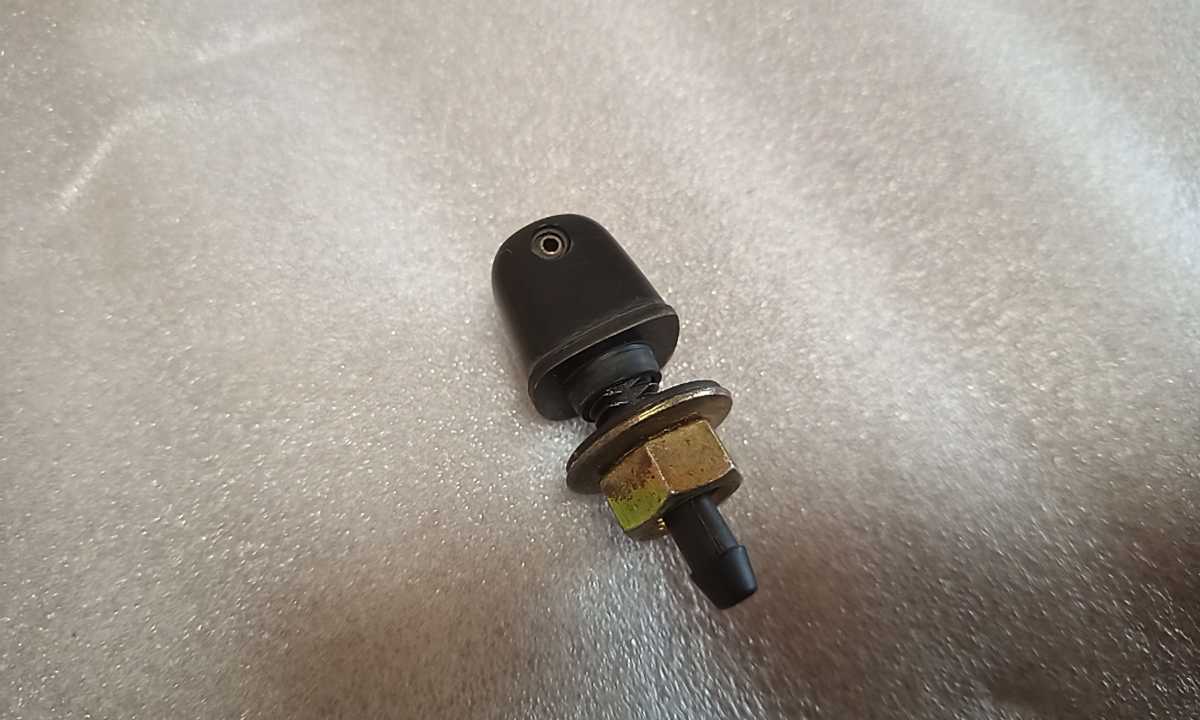 BNR32 後期 リア ワイパー ウォッシャー ノズル HCR32 HNR32 ECR32 R32 スカイライン GT-R GTS NISSAN SKYLINE ウォッシャーノズル リヤ拍卖