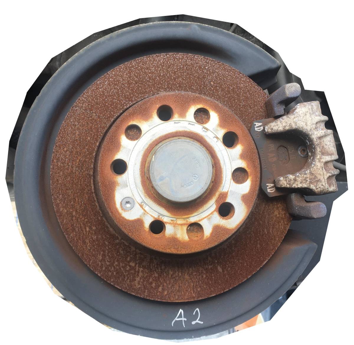 AU2 / アウディ / AUDI / A3 / (8P) / リア / 右 / ナックル ハブ+キャリパー / Knuckle hub拍卖