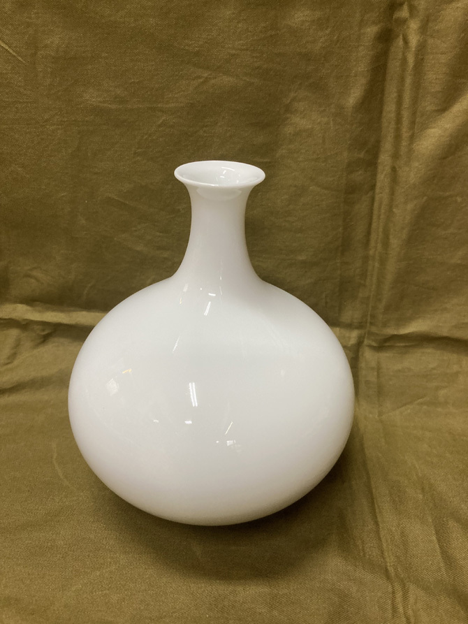 花入 小壺 白磁花入 中村清六 829拍卖