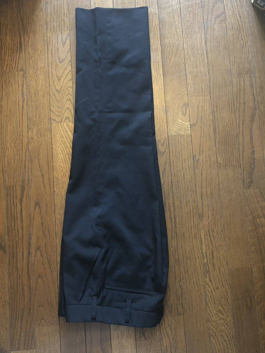 学生ズボン拍卖