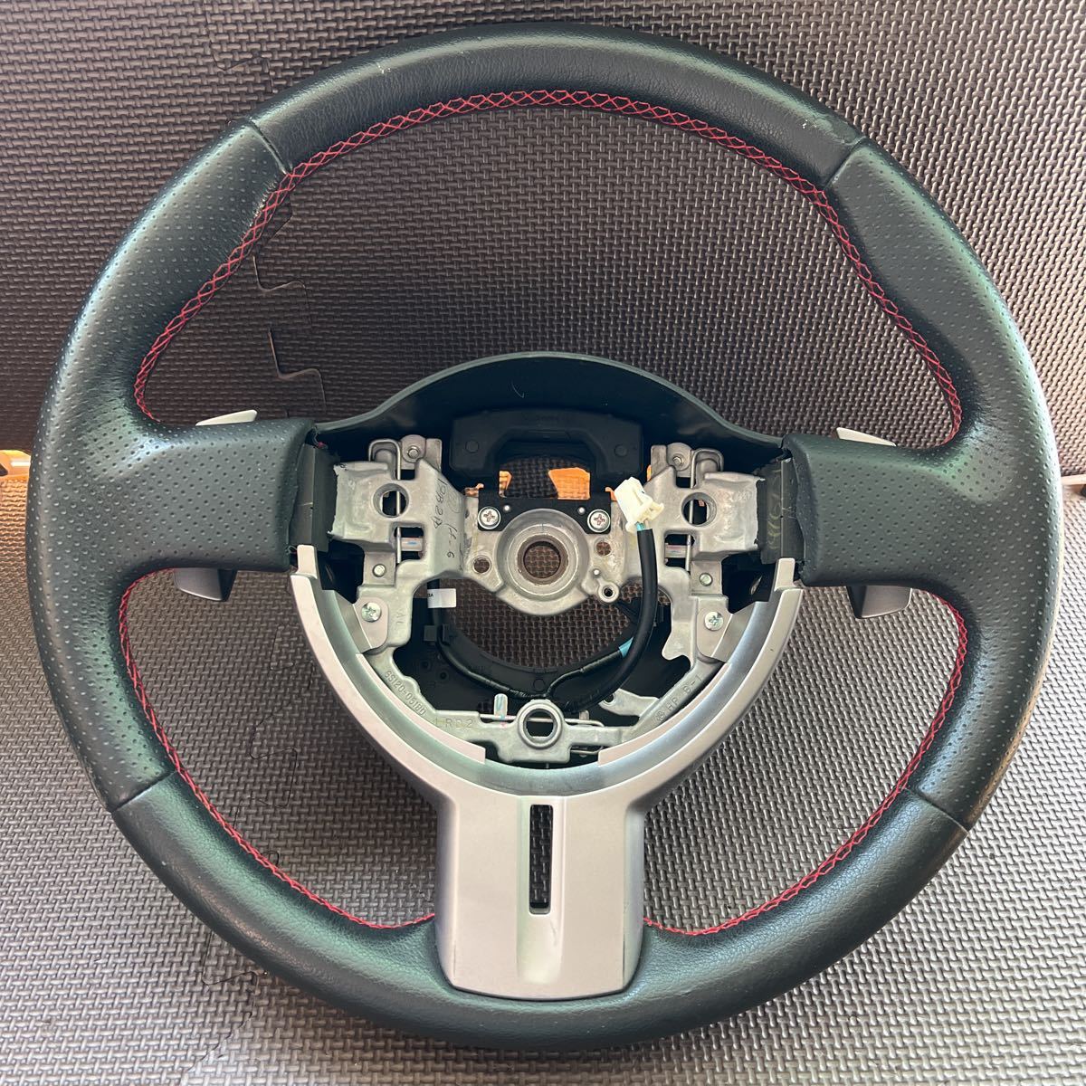 トヨタ純正 86 ステアリング GS120-05180拍卖
