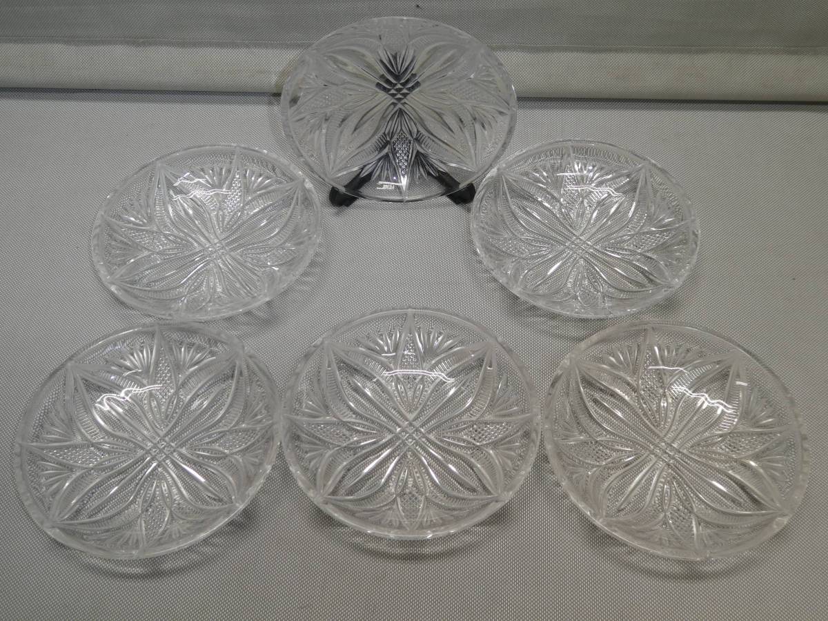 ●昭和レトロ カットガラス ガラス皿 プレスガラス? 6枚 時代物●中皿 取り皿 銘々皿 和皿 洋皿 ガラス器 硝子拍卖