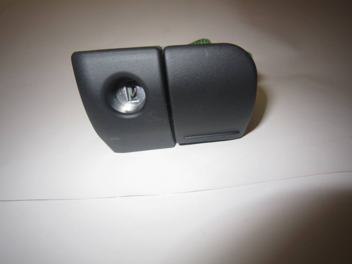 レクサス LS460 後期 グローブボックス蓋 鍵 ボタン拍卖