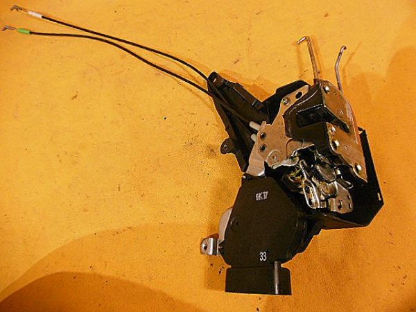 1712★SXE10★アルテッツァ★★ドアキャッチ★★運転席★右フロント用★アルテッツァ部品大量出品中★拍卖