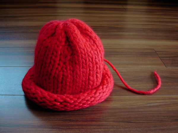 pozzyrap ポジーラップ 帽子 ニットキャップ ニット帽 ロール・ブリム チューリップハット アレンジ色々 メンズ レディース兼用 赤 日本製拍卖