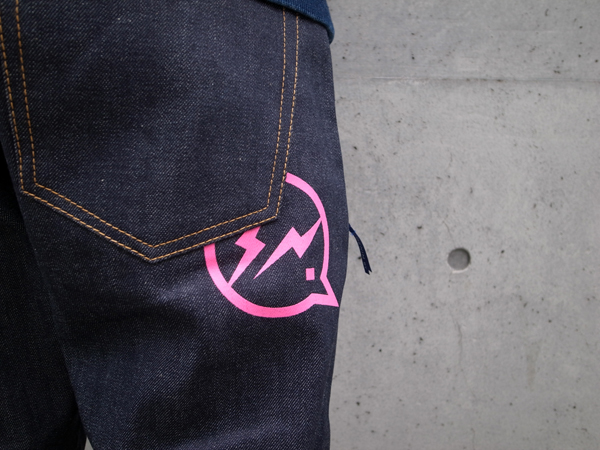 新品未使用VFP4030 w34日本製Made in Japan 【DENIM BY VANQUISH & FRAGMENT Rigid tapered denim pants 】藤原ヒロシジッパーフライ紳士拍卖