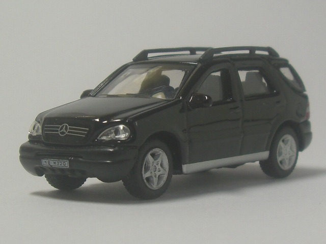 メルセデス・ベンツ・Mクラス【中古】1/72ホンウェル拍卖