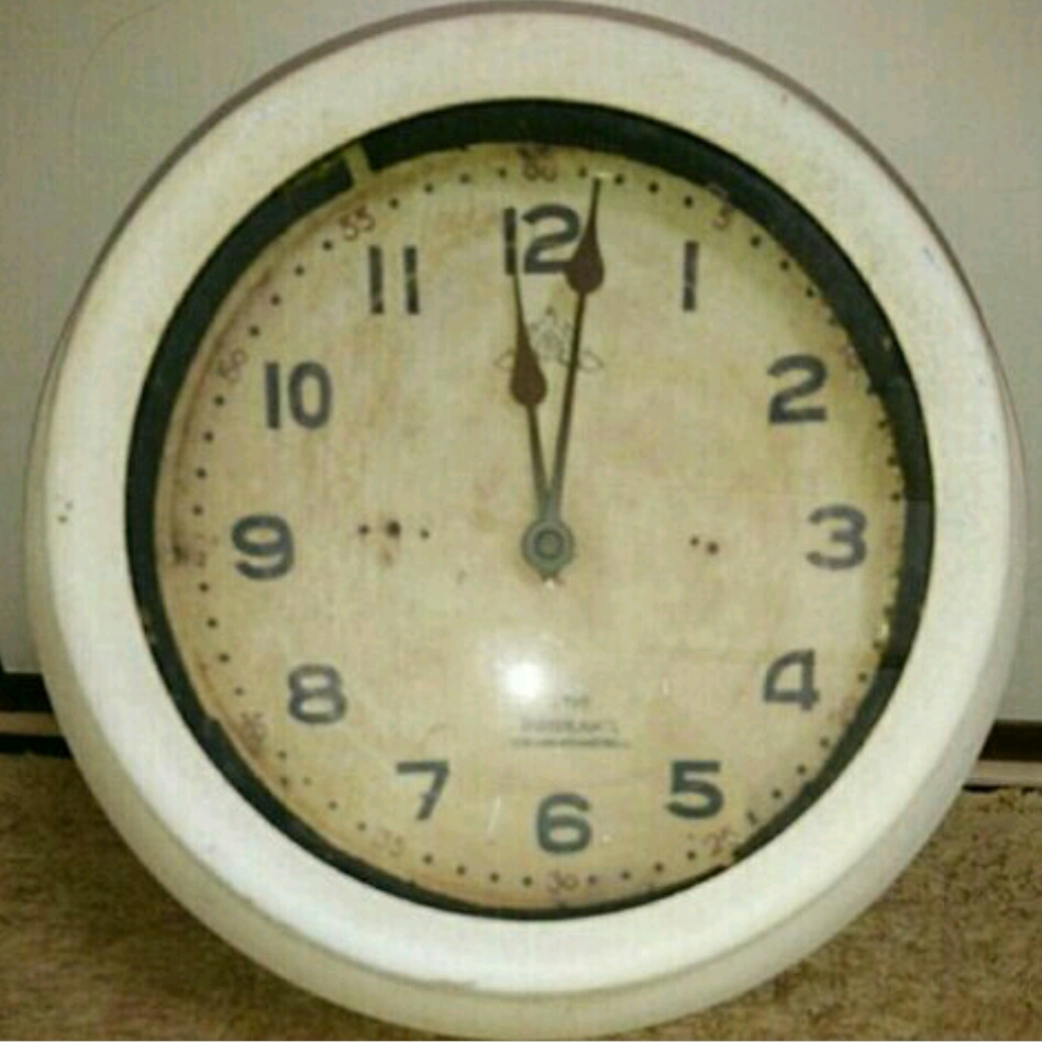 アンティーク 掛け時計 アナログ 時計 パリフランス アイボリー 白 インテリア おしゃれ シャビー フレンチ 古時計 1895 ビンテージ 骨董品拍卖