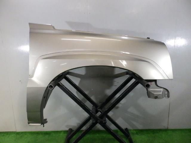 キャデラック エスカレード 右フロントフェンダー 5802RX20 220463拍卖