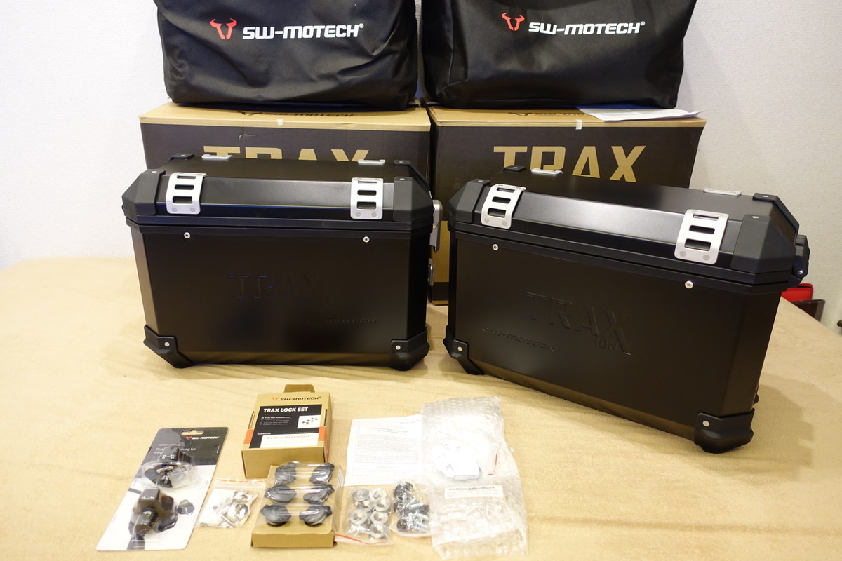 絶版★SW-MOTECH TRAX ION 37L左右アルミサイドパニアケース+キーシリンダー6個+盗難防止ロック+キー各2本+アダプタ 4拍卖