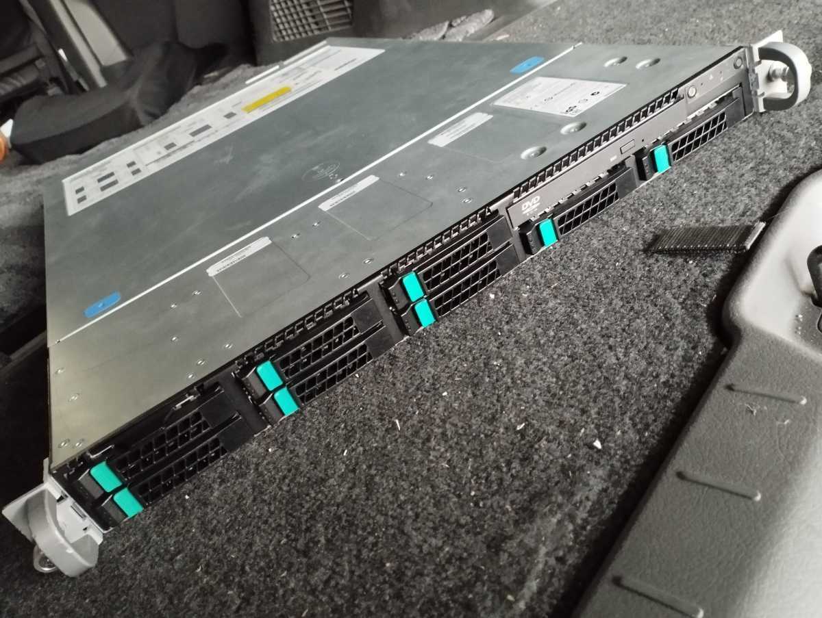 intel R1208WT2GS サーバー拍卖