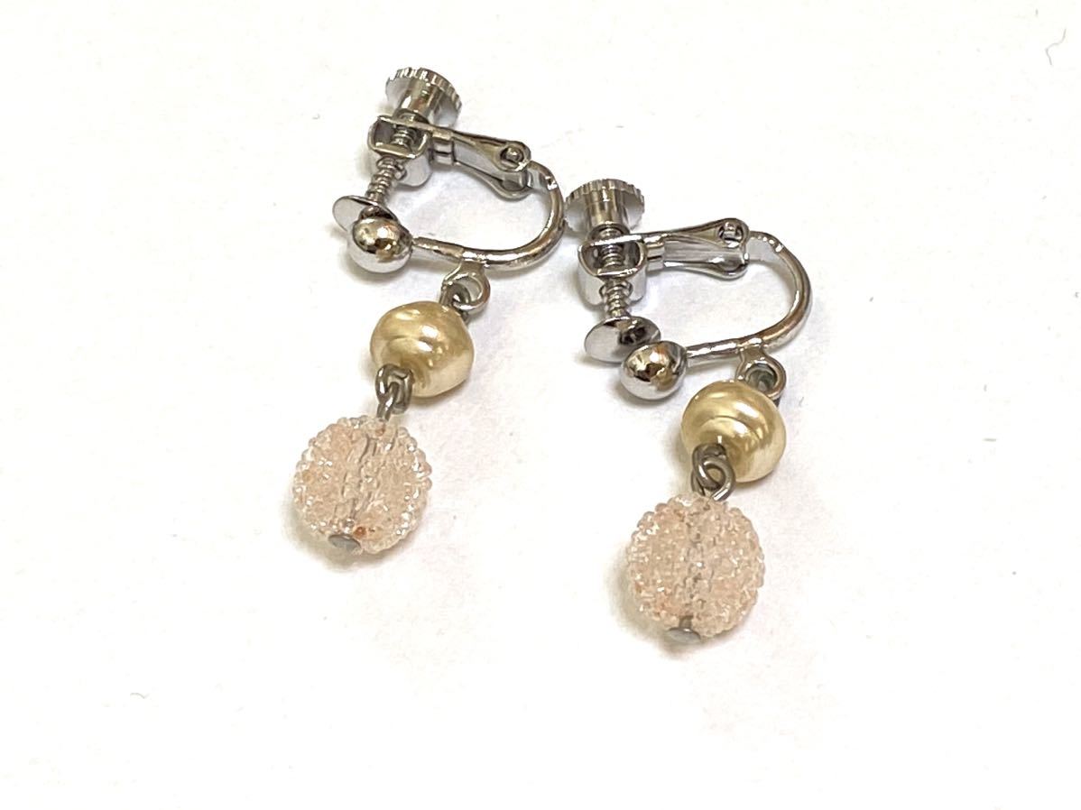 ハンドメイド★シュガーピンクとグラスパールビーズのイヤリング(085)拍卖