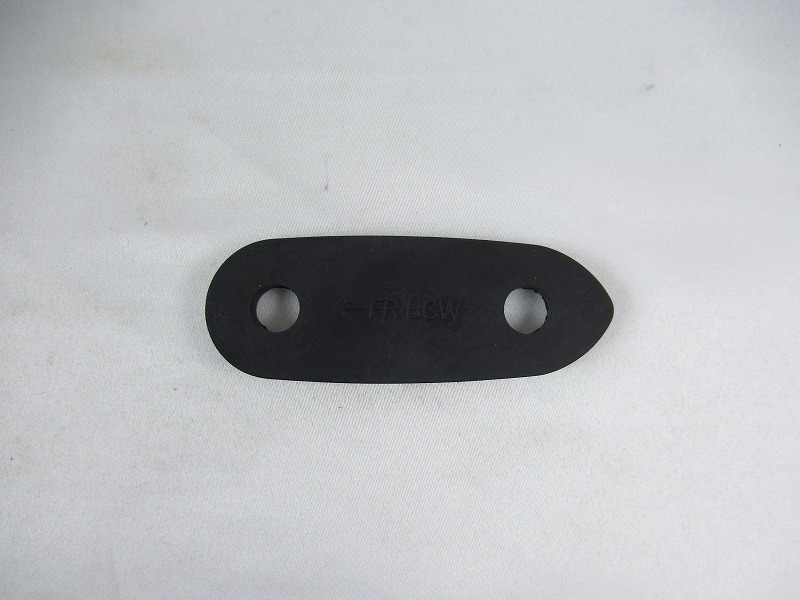 YAMAHA 純正 インド仕様R15M/インド仕様R15 V4 ミラーダンパープレート #BCW-F8483-00 【PLATE, RUBBER 1】拍卖