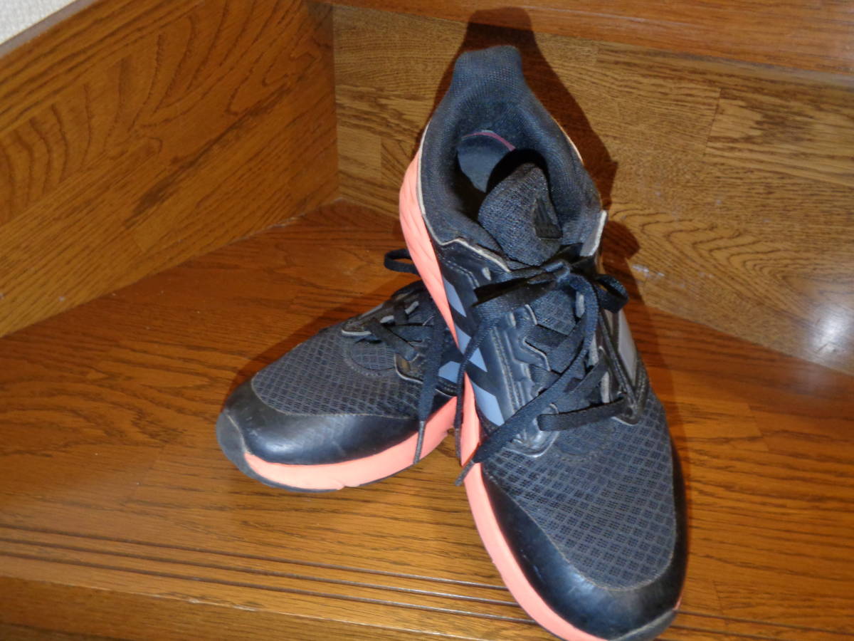 adidasアディダスのスニーカー23.5cm中古子供用拍卖