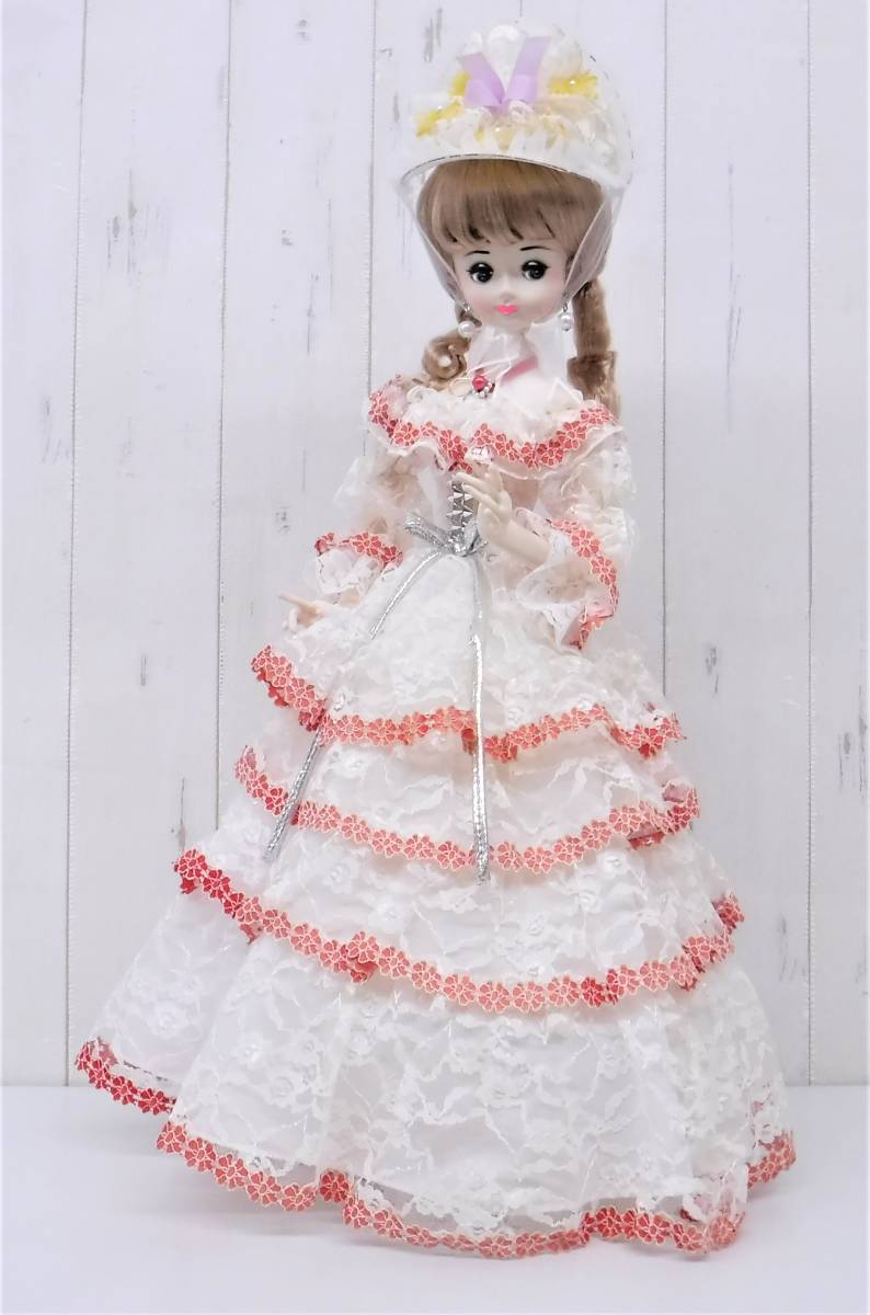昭和レトロ 当時物 *レトロポーズ人形 さくら人形 *キャラクタードール *ホワイト系 レースドレス プラスチック製台座 *59cm拍卖