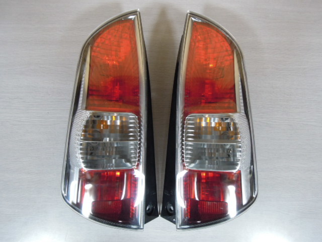 トヨタ パッソ KGC15 / KGC10 テールランプ 左右 セット 中古 KOITO 220-51762 L/R A1096拍卖