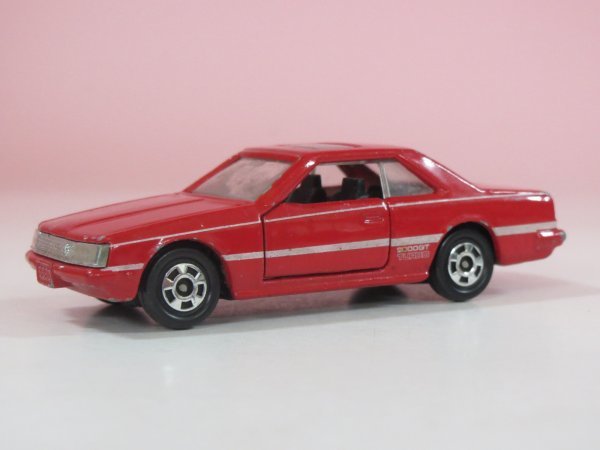 62976■トミカ 20-4-1 スカイライン 2000ターボ GT-ES拍卖