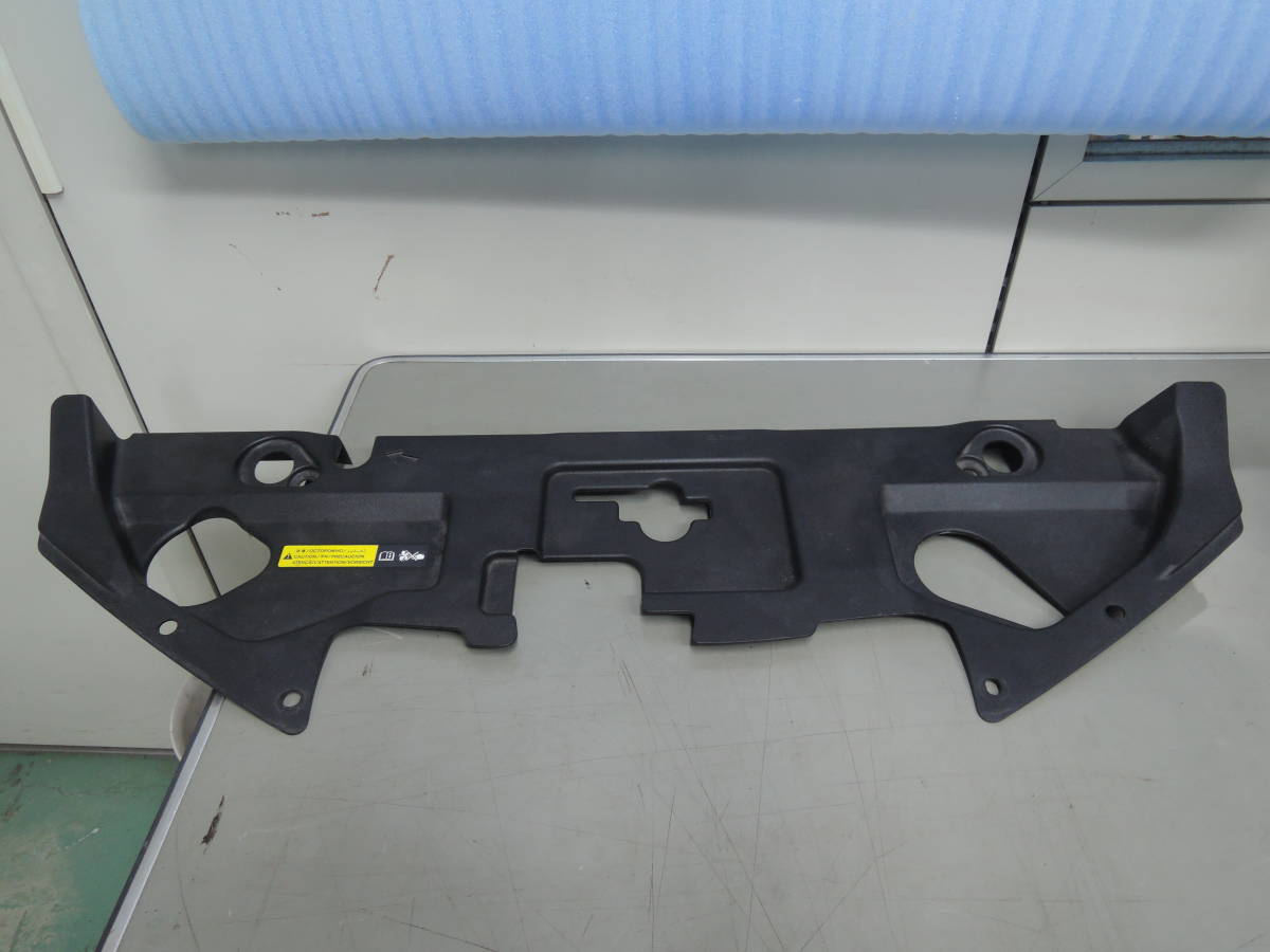 ・ ZE0 リーフ G 純正 ラジエター アッパー カバー サポート アクセスカバー 62322 3NA1A N-6683拍卖