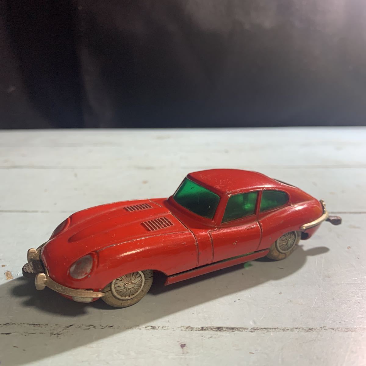 Schuco MICRO RACER シュコー マイクロレーサー ジャガー ヴィンテージ ミニカー レッド ワインドアップ E タイプ No. 1047/1 (6834)拍卖
