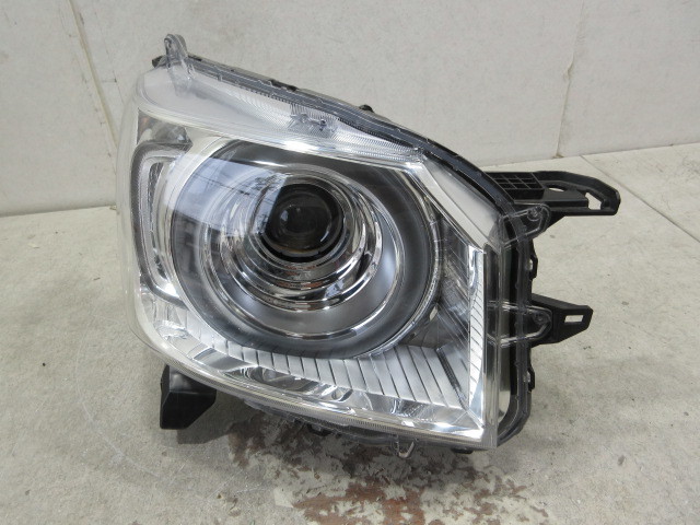 ホンダ N BOX JF3 純正 LED 右ヘッドライト拍卖
