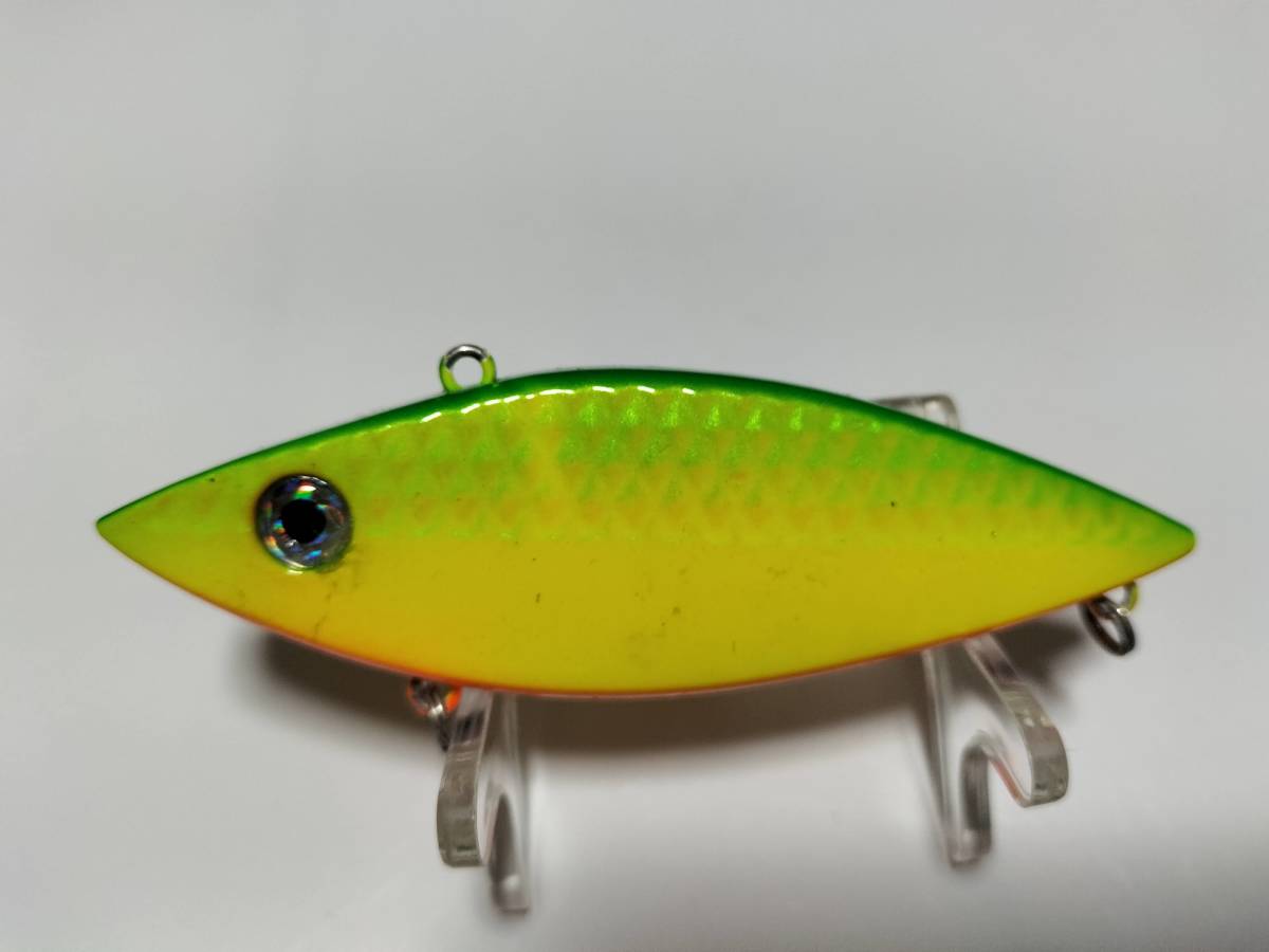 1 ダイヤモンドシャッド 3/4oz 9cm ストライクキング STRIKE KING DIAMOND SHAD シンキング バイブレーション BOX保管の未使用拍卖