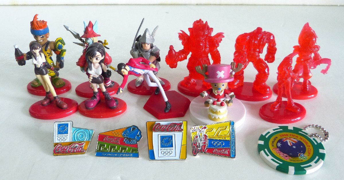 ☆コカ・コーラ ピンバッジ/ボトル限定フィギュアなど 2004オリンピック/ファイナルファンタジー/FIFAなど 16個セット USED品☆拍卖