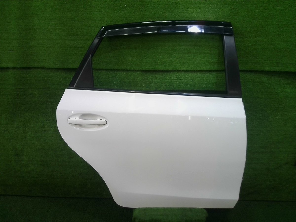プリウスα DAA-ZVW41W 右後ろ 右リア ドアASSY S 5人 2ZR-FXE 040 H24年 白 ホワイト 67003-47100拍卖